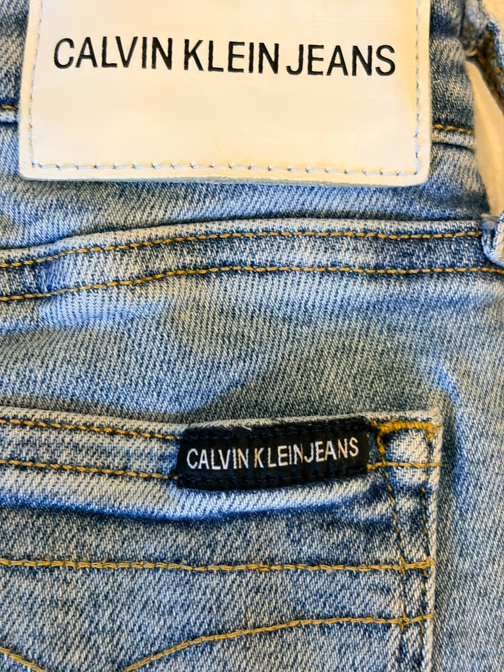 Calvin Klein Jeans – Light Blue Wash Denim-W26