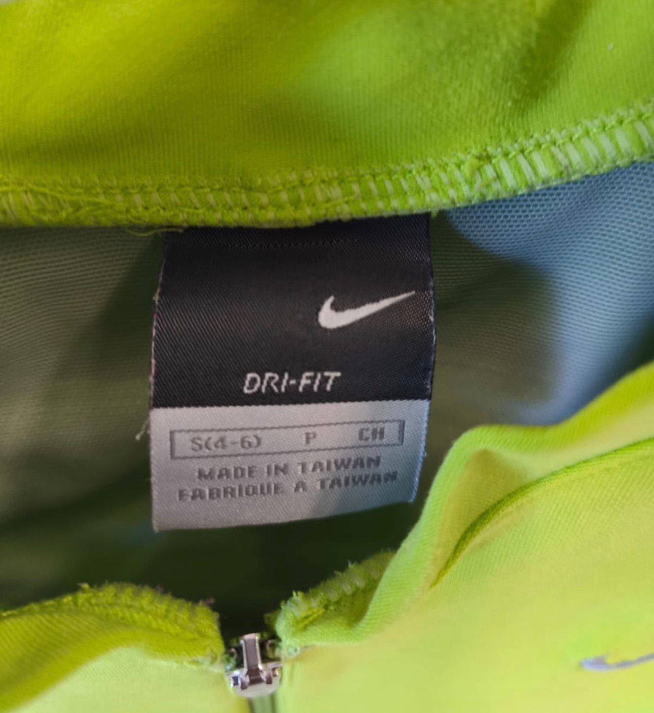 Nike Dri-FIT Sleeveless 1/2 Zip Running Top – Volt Green-S