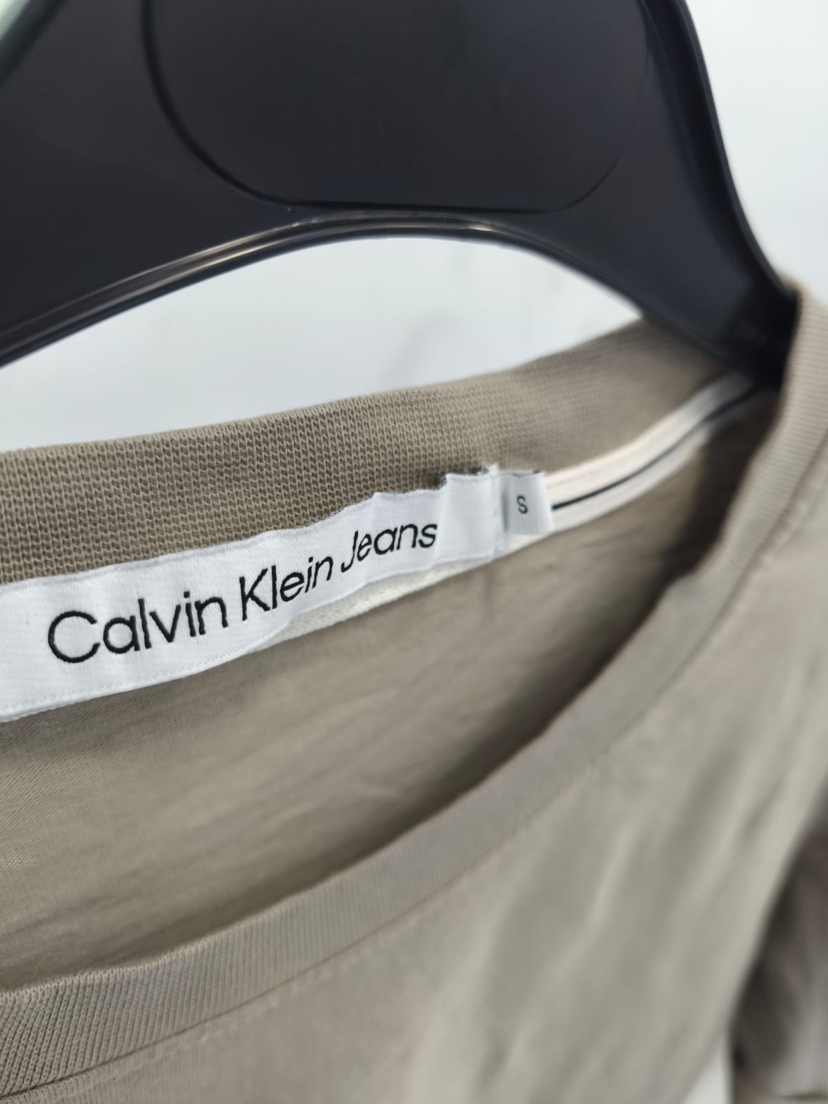 Calvin Klein Jeans Basic T-Shirt – Brown-S