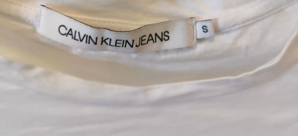 Calvin Klein Jeans Logo T-Shirt – White-S