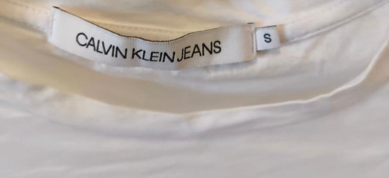 Calvin Klein Jeans Logo T-Shirt – White-S