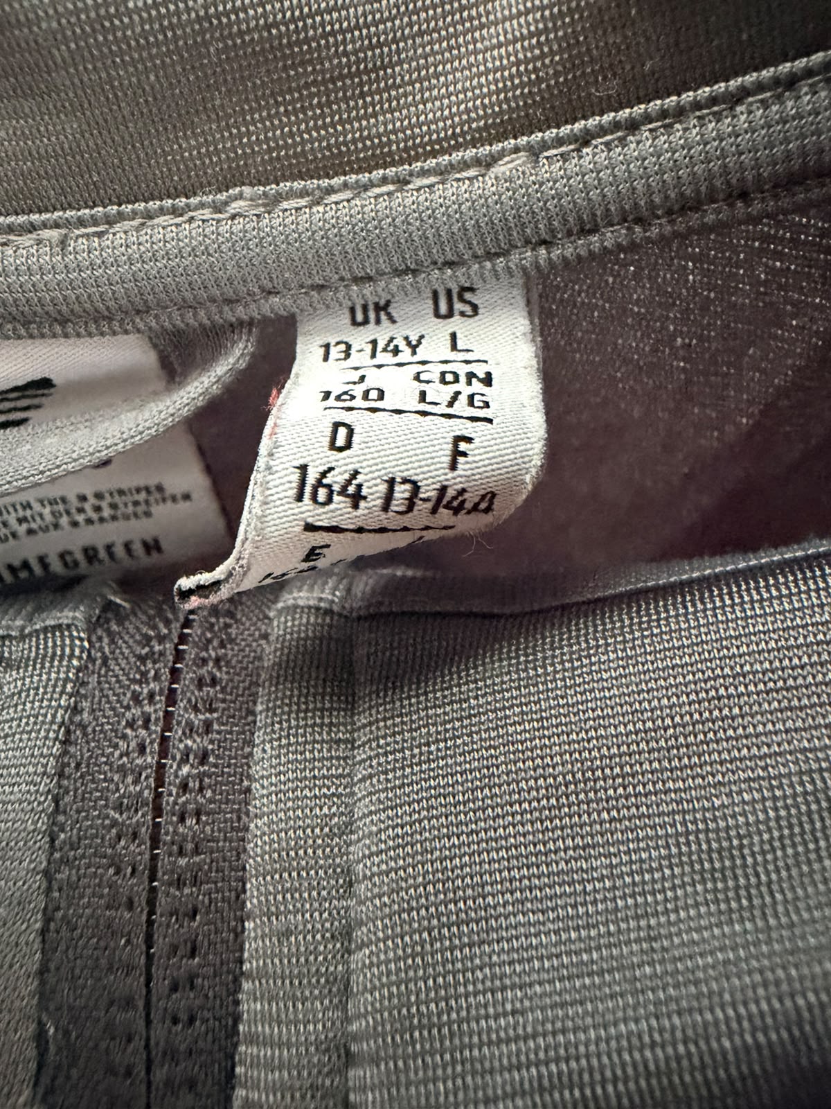 adidas Originals Track Jacket – Grey-L