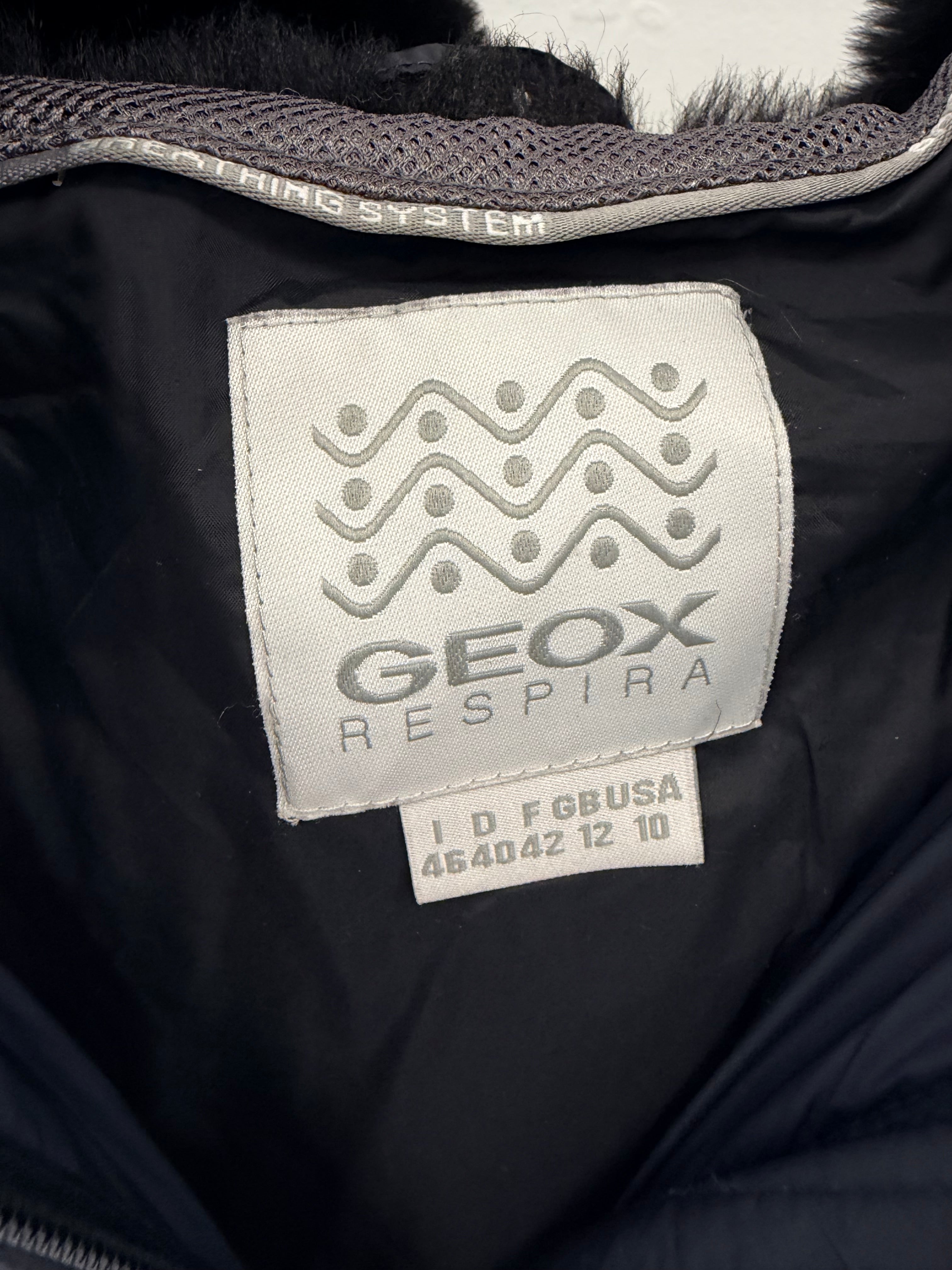 Geox Respira Women’s Long Puffer Jacket – Grey-L