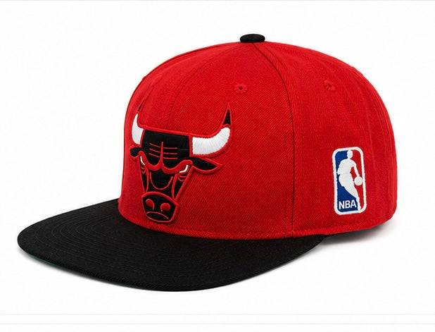 Mitchell & Ness Chicago Bulls Snapback Cap – Red / Black