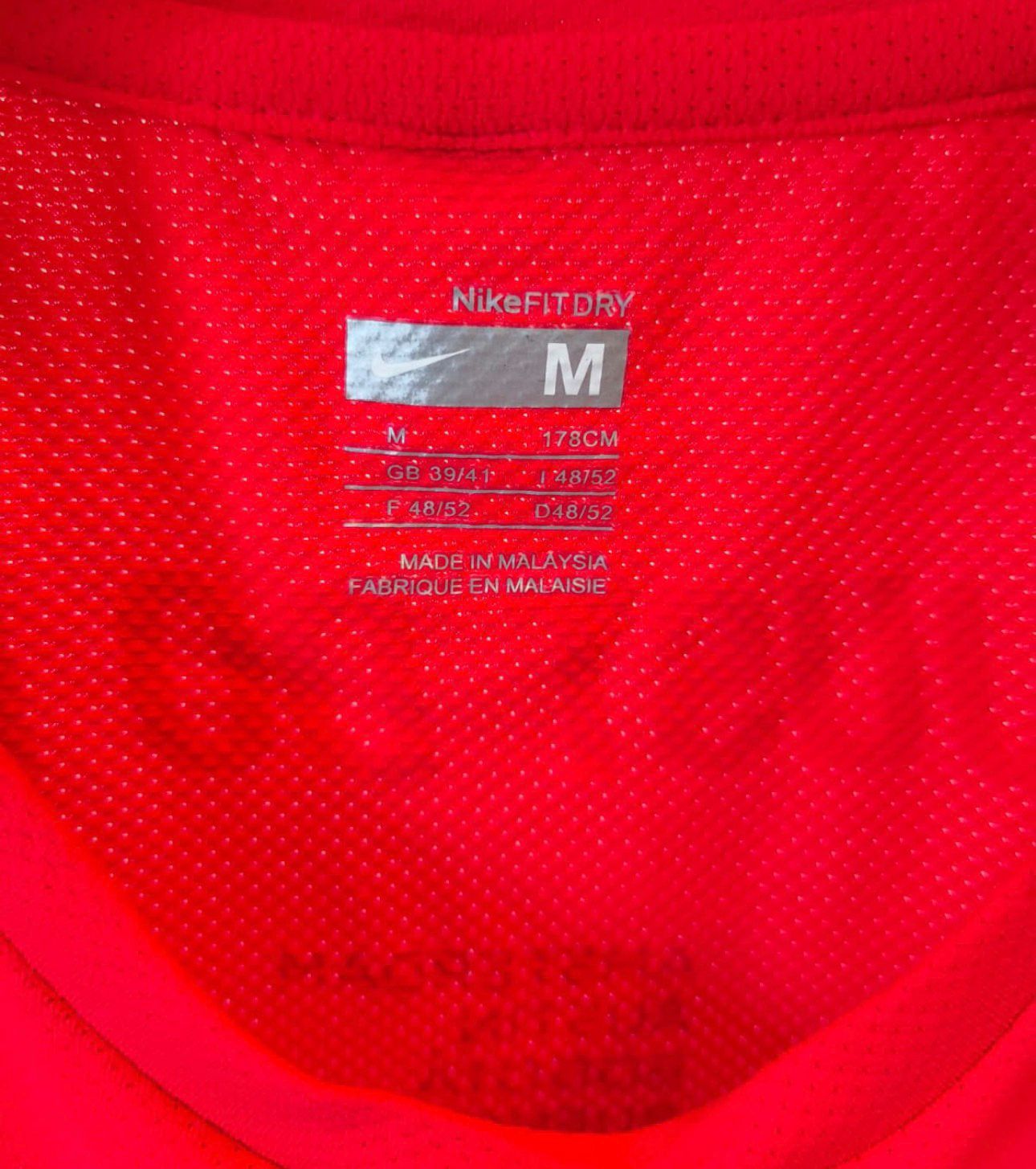 Nike The Human Race 2008 Dri-FIT Running T-Shirt – Red-M