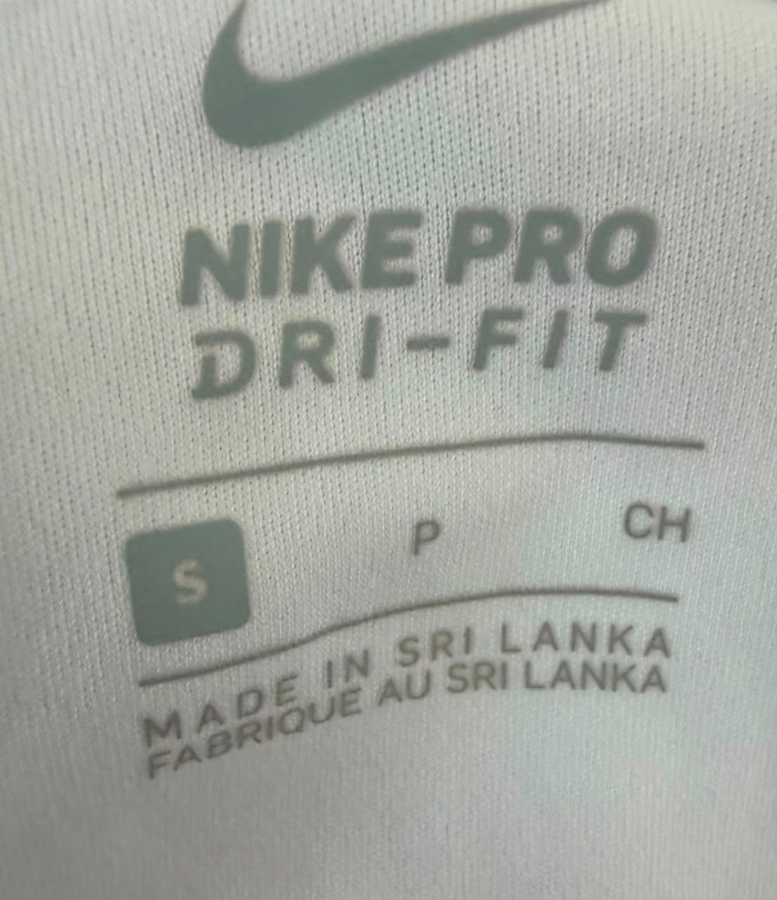 Nike Pro Dri-FIT Γυναικεία Αθλητική Μπλούζα Αμάνικη – Λευκή – S