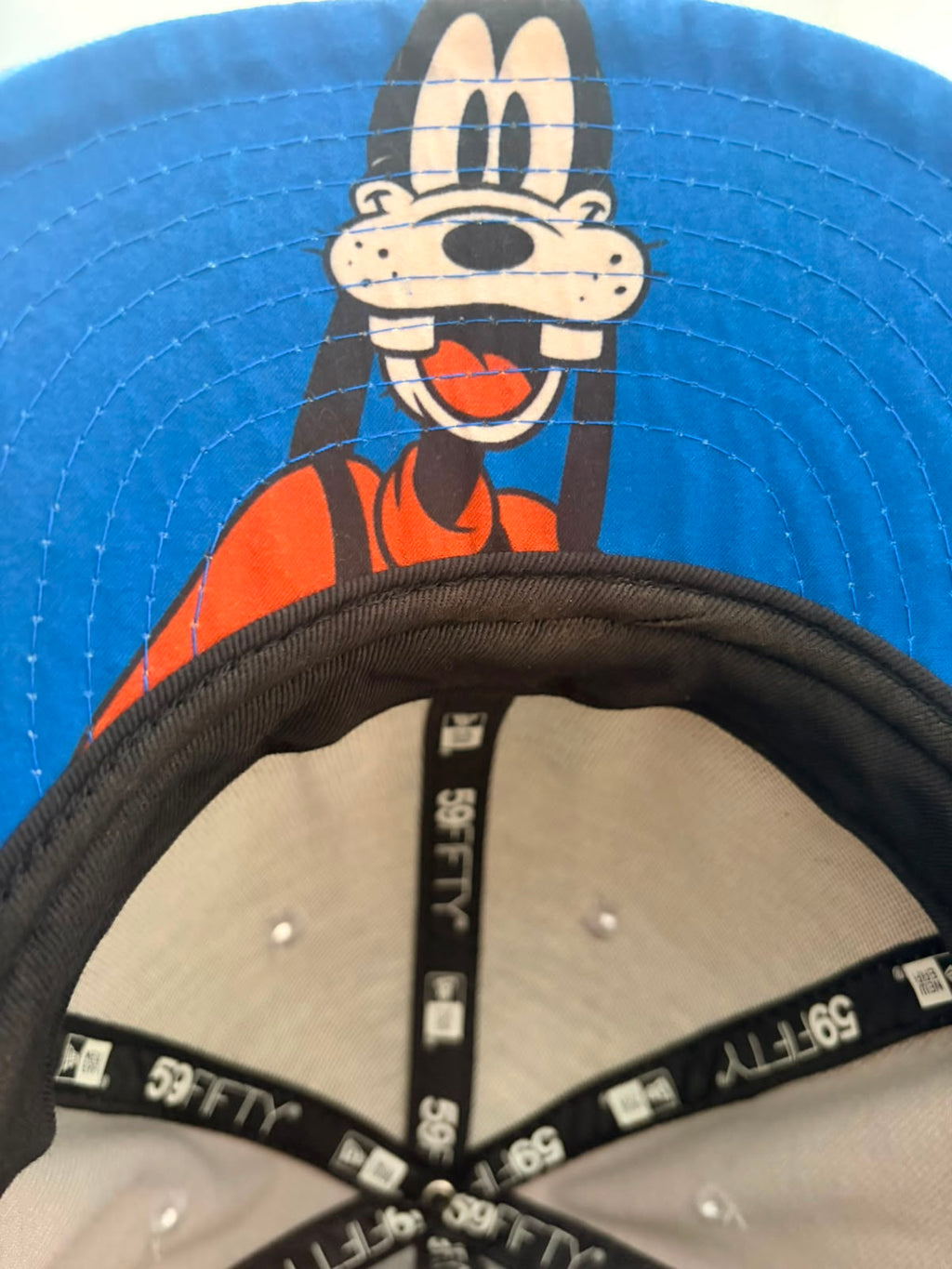 New Era Snapback Cap – Grey / Royal Blue (Cartoon Character)