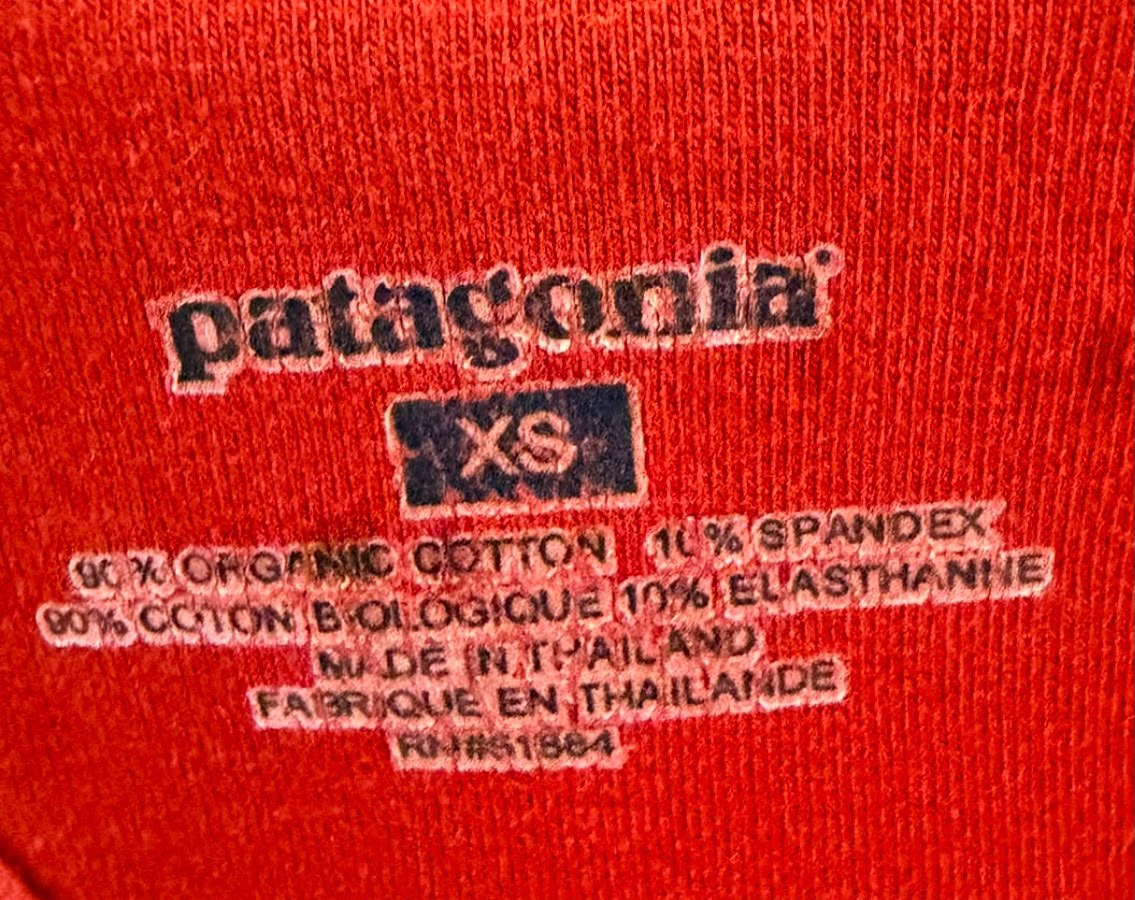 Patagonia Γυναικεία Αθλητική Μπλούζα Αμάνικη – Κόκκινη Floral – XS