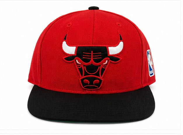 Mitchell & Ness Chicago Bulls Snapback Cap – Red / Black
