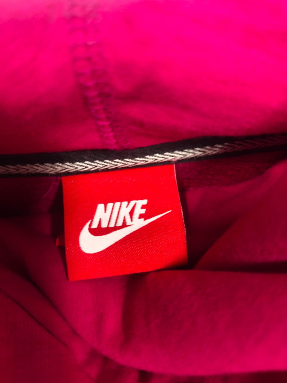 Nike Hoodie – Fuchsia Pink-M
